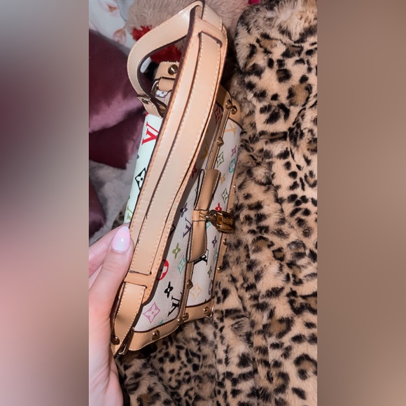 Designer inspired purse - Picture 5 of 16